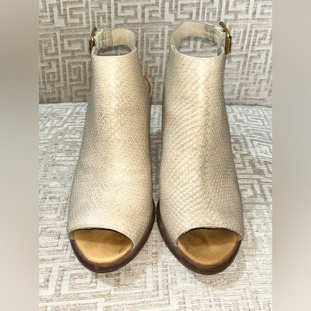 UGG Leather Peep-Toe Heels Size 8.5 Audrey Exotic Embossed Leather Cream
